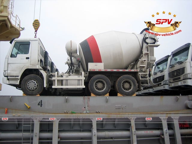 14,000 Litres Concret Mixer Truck-SINOTRUK On The Vessel